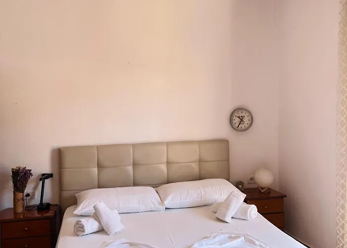 E&s Comfort Apartments-guestroom * Berat