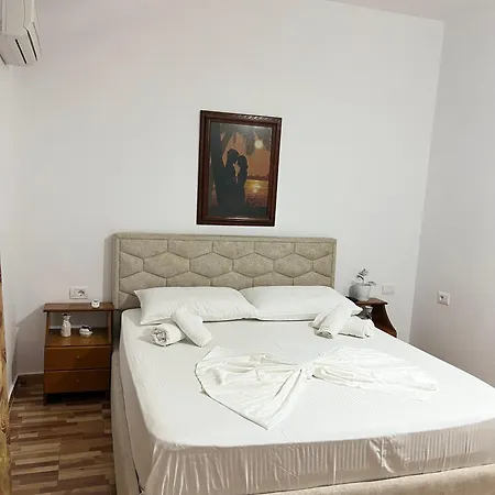 E&s Comfort Apartments-guestroom Apartment Berat