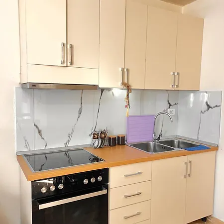Apartment Es *